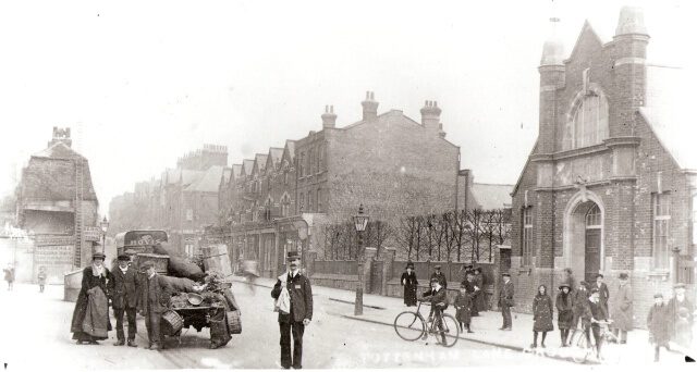Salvation Army Citadel, Tottenham Lane, 1913
